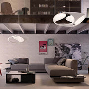 Kundalini LED Pendelleuchte Clover Ø 70cm Dimmbar in modernem Wohnzimmer mit stilvollem Interieur.
