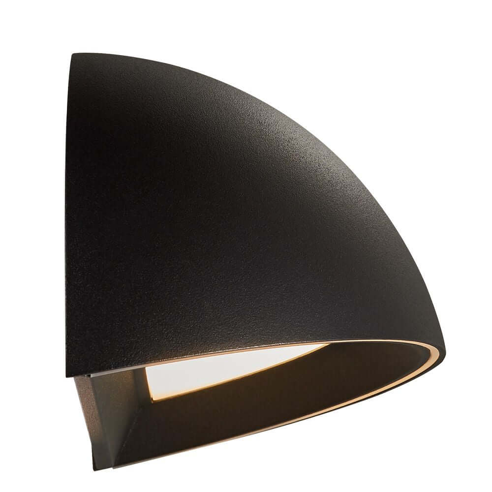 LED Außenwandlampe Arcus Smart IP54 in elegantem Design, perfekte Ergänzung für jeden Außenbereich.
