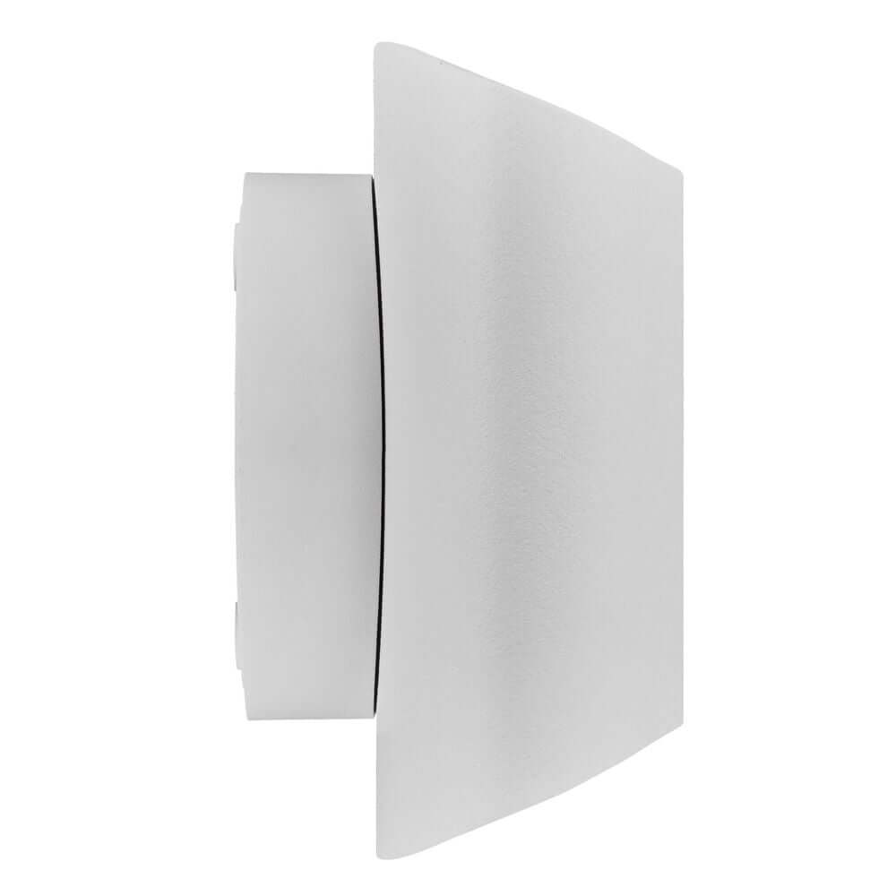 LED Außenwandlampe Grip Smart IP54 in elegantem, modernem Design, ideal für Außenbereiche.