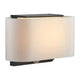 LED Außenwandlampe Piola IP44 mit modernem, geschwungenem Design und Bewegungsmelder.