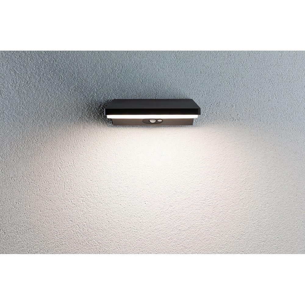 LED Außenwandleuchte Ronea mit Bewegungsmelder, IP44, warmweiß, 10,5 Watt, ideal für Eingangsbereiche.
