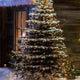 LED Ring Baummantel 8 Stränge Glimmereffekt 240 bernsteinfarbene Dioden IP44 beleuchtet Weihnachtsbaum mit Schnee