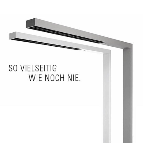 LED Büro Stehlampe Motion in Weiß, vielseitig und modern für optimale Arbeitsplatzbeleuchtung.