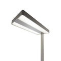 LED Büro Stehleuchte Office Pro in Silber, dimmbar, 8300lm, modernes Design für effektive Arbeitsplatzbeleuchtung.