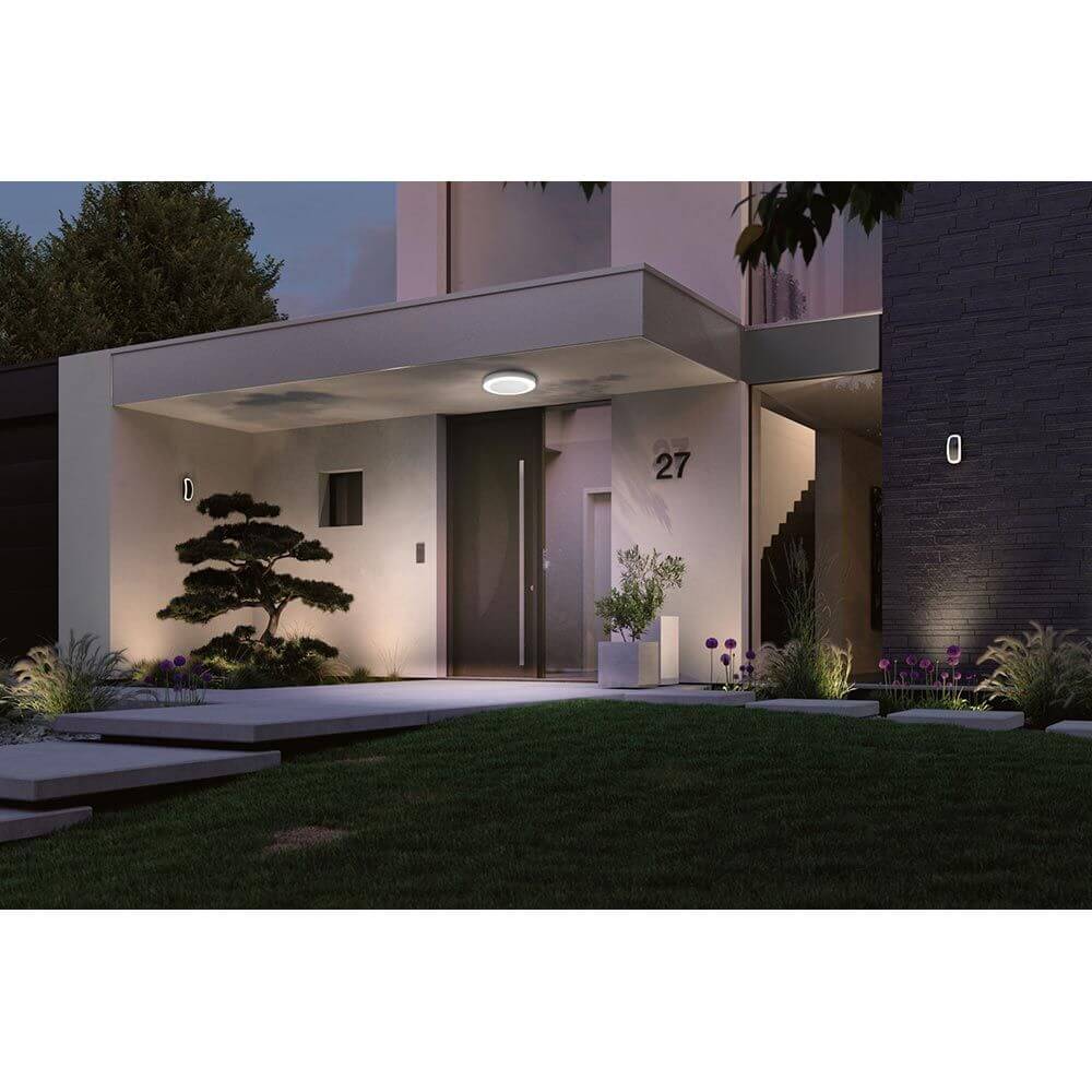 Moderne LED Außen Wand- & Deckenleuchte Circula in schickem Eingangsbereich mit starker Beleuchtung.