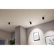 LED Decken Strahler Spircle Schwarz-Matt an der Decke mit modernem Design und flexibler Ausrichtung.