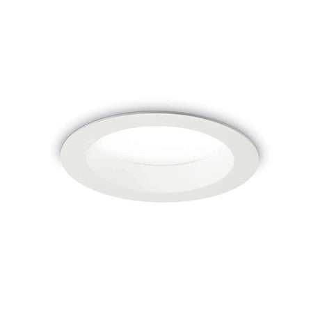 LED Downlight Basic S Ø14,4cm 3000K in flachem, modernem Design für Flur- und Bürobeleuchtung.