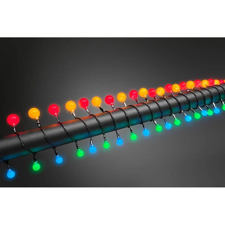 LED Globelichterkette kleine & große runde Dioden 80 bunte Dioden IP44 auf schwarzem Hintergrund.