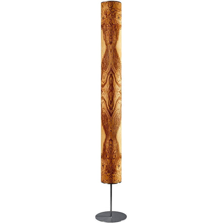 LED trestampe Arbor 190 cm i olivask med åretegning, med kunstnerisk trestruktur og moderne design.