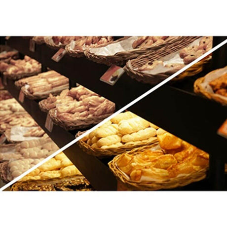 LED für Bäckerei fokussierbar 35°-50° Warmweiß 2760K 2516lm 30W beleuchtet frische Backwaren in einer Bäckerei.