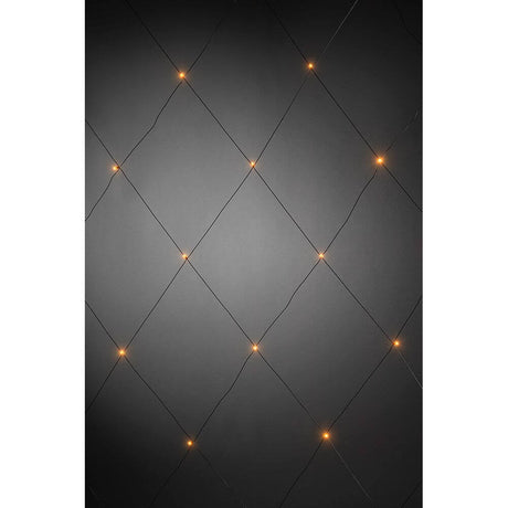 LED Lichternetz 32 bernsteinfarbene Dioden IP44 auf schwarzem Hintergrund, festliche Beleuchtung für den Garten.