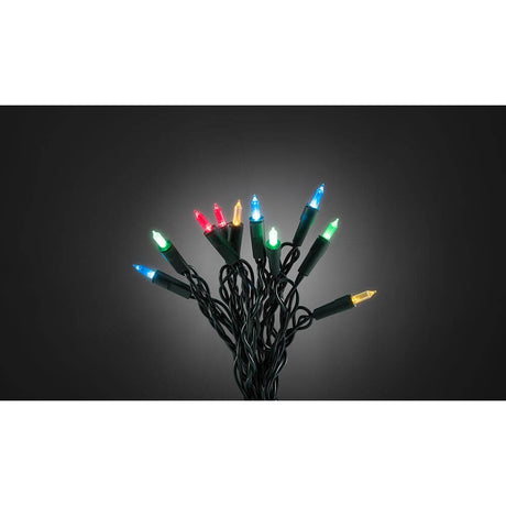 LED Minilichterkette One String 50 bunte Dioden mit bunten Lichtern auf schwarzem Hintergrund.