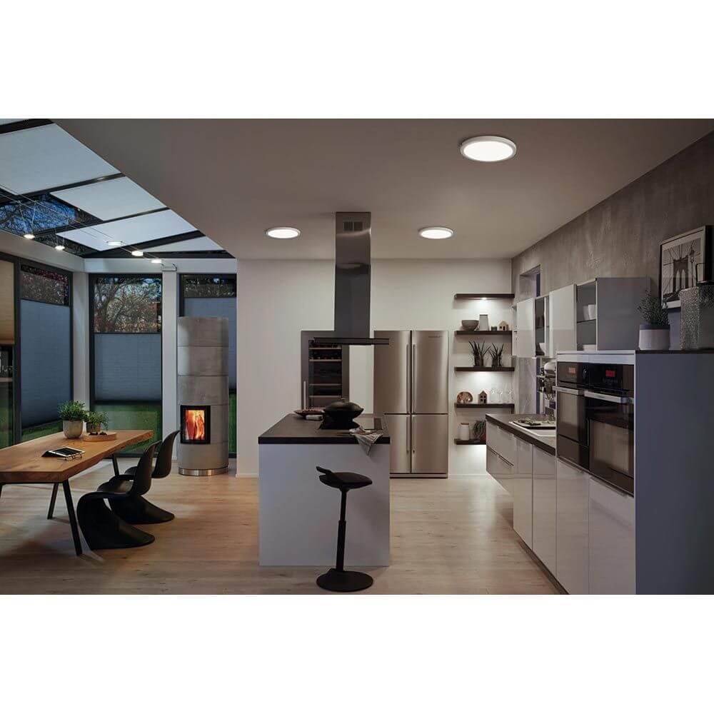 LED Panel Abia Rund Ø 30cm Weiß in modernem Küchenambiente mit gleichmäßiger Lichtverteilung.