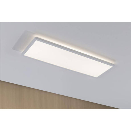 LED Panel Atria Shine Panel Eckig Weiß an Decke montiert mit warmweißem Licht.