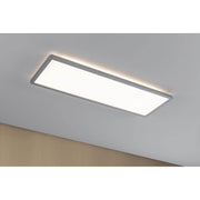 LED Variateur de gradation par paliers pour panneau Atria Shine chromé mat installé au plafond, éclairage blanc chaud pour les pièces à vivre.