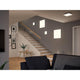 Moderne Wohnumgebung mit LED Panel Velora und Treppe, warme Lichtatmosphäre und dezentes Design.