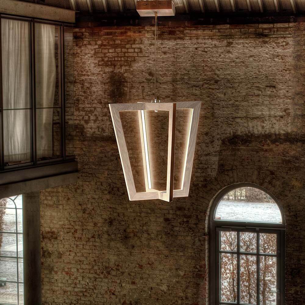 LED Pendellampe Leif 2520lm Eiche-Geölt in modernem Ambiente mit Ziegelwand und Fenstern