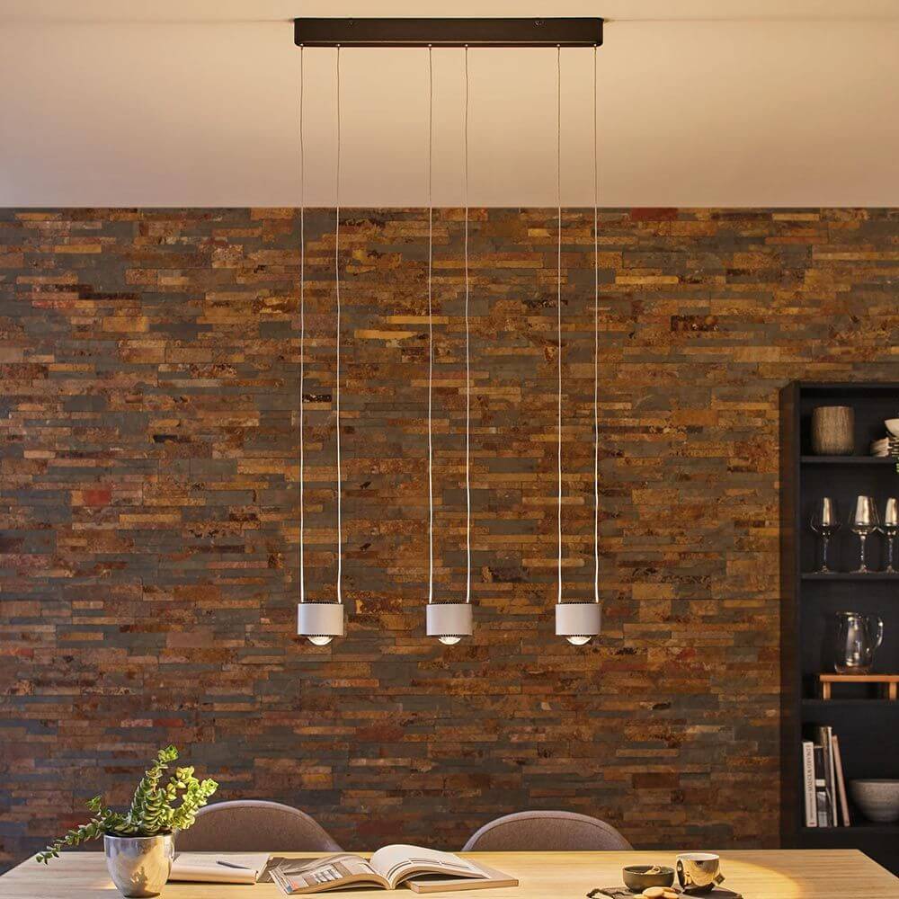 LED Pendelleuchte Aldan 3-flammig 3x9W in stilvollem Esszimmer mit warmem Licht.