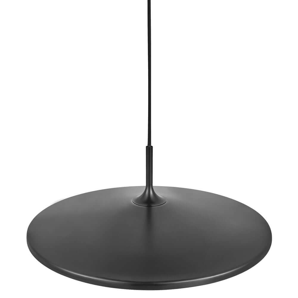 LED Pendelleuchte Balance in modernem Design, schwarzer Schirm mit eleganter Pendelaufhängung.