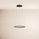s.luce LED Ring Hängeleuchte 60cm in modernem, minimalistischem Design an der Decke.