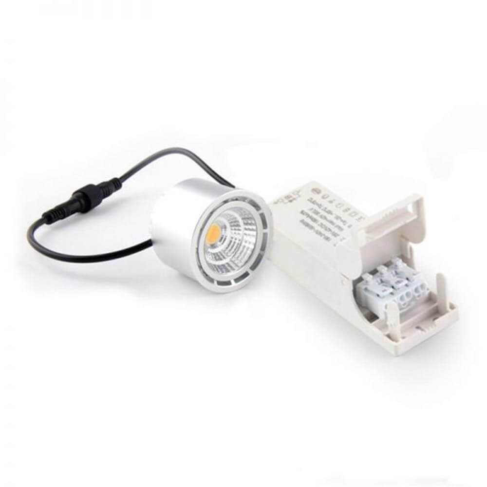 LED Spot Shine 10W Silber 2000-2800K Dimm-to-warm mit Phasenan- und Phasenabschnitt.