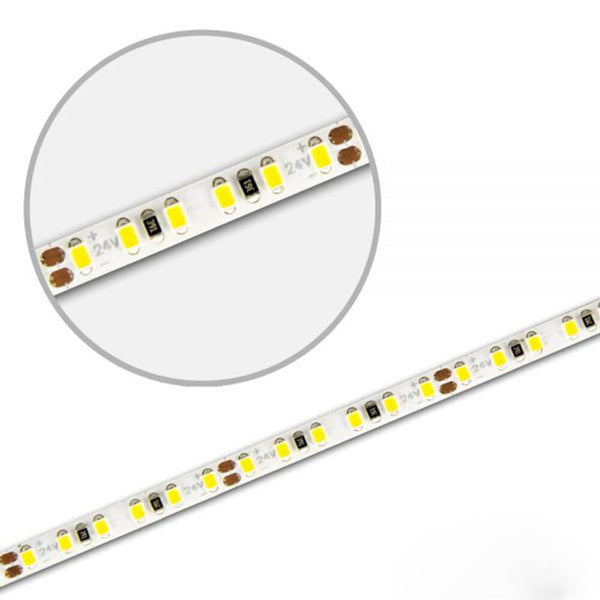 LED Strip Micro Linear 5m 4600lm 24V Neutralweiß - Detailaufnahme des LED-Streifens mit einzelnen Chips