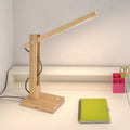 Moderne LED Tischlampe Tukan Touch-Dimmer in Eiche-geölt, ideal für Schreibtischbeleuchtung mit 490lm.