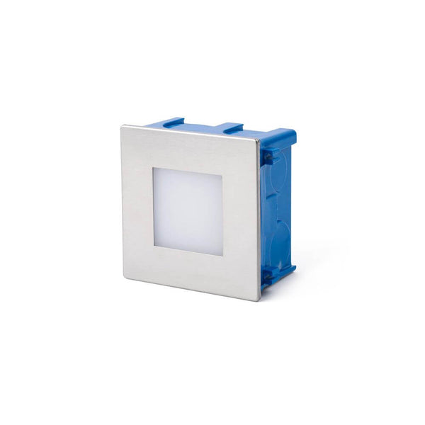 LED Applique encastrée murale FROL IP65 en nickel mat de forme carrée avec finition métallique.