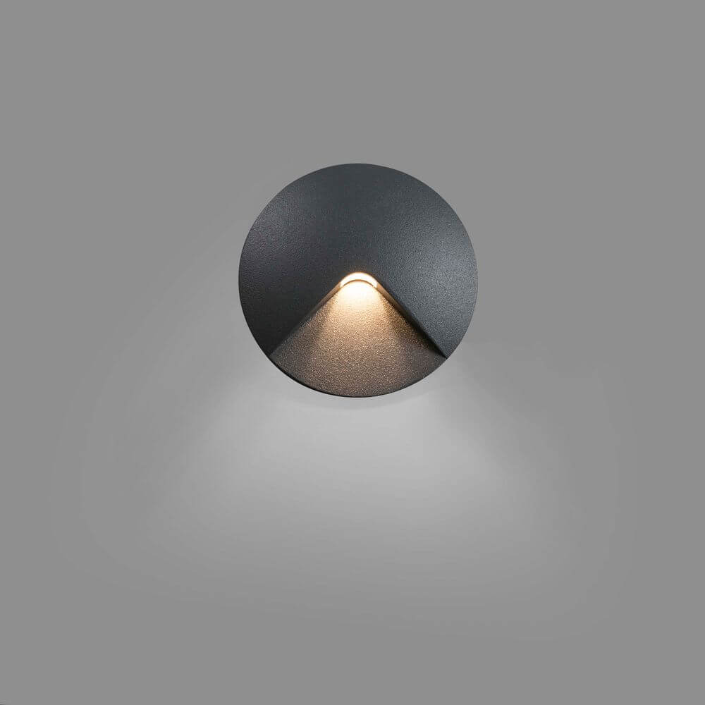 LED Wand-Einbauleuchte UVE 3000K IP44 Dunkelgrau an einer Wand montiert, modernes Design in Dunkelgrau.