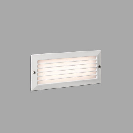 LED Wandeinbaulampe STRIPE-1 3000K IP54 Weiß an grauer Wand, elegant und modern.