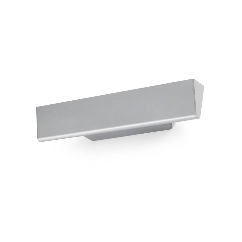 LED Wandleuchte CONIK 3000K 800lm Aluminium in silbernem Design, ideal für moderne Innenräume.
