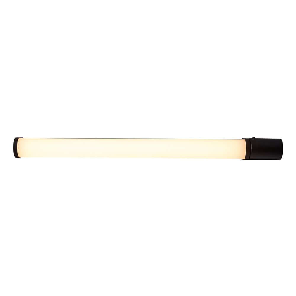 LED Wandleuchte Malaika 68 IP44 - elegante Leuchte für Badezimmer mit praktischer Steckdose