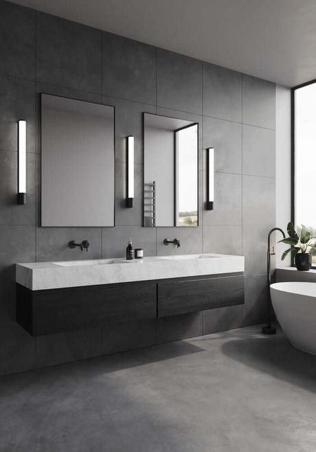 Moderne Badezimmeransicht mit LED Wandleuchte Malaika 68 IP44 und stilvollen Spiegeln.