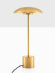 Lash LED Tischleuchte 3000K in elegantem Goldton mit schlanker Silhouette und hochwertigem Design.