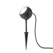 Lecce LED foco de tierra orientable negro, acrílico facetado en un pincho para iluminación exterior.