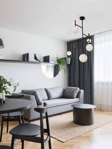 Moderne interiør med Licato pendel 5-pære Ø 73cm sort, hvid i skandinavisk stil.