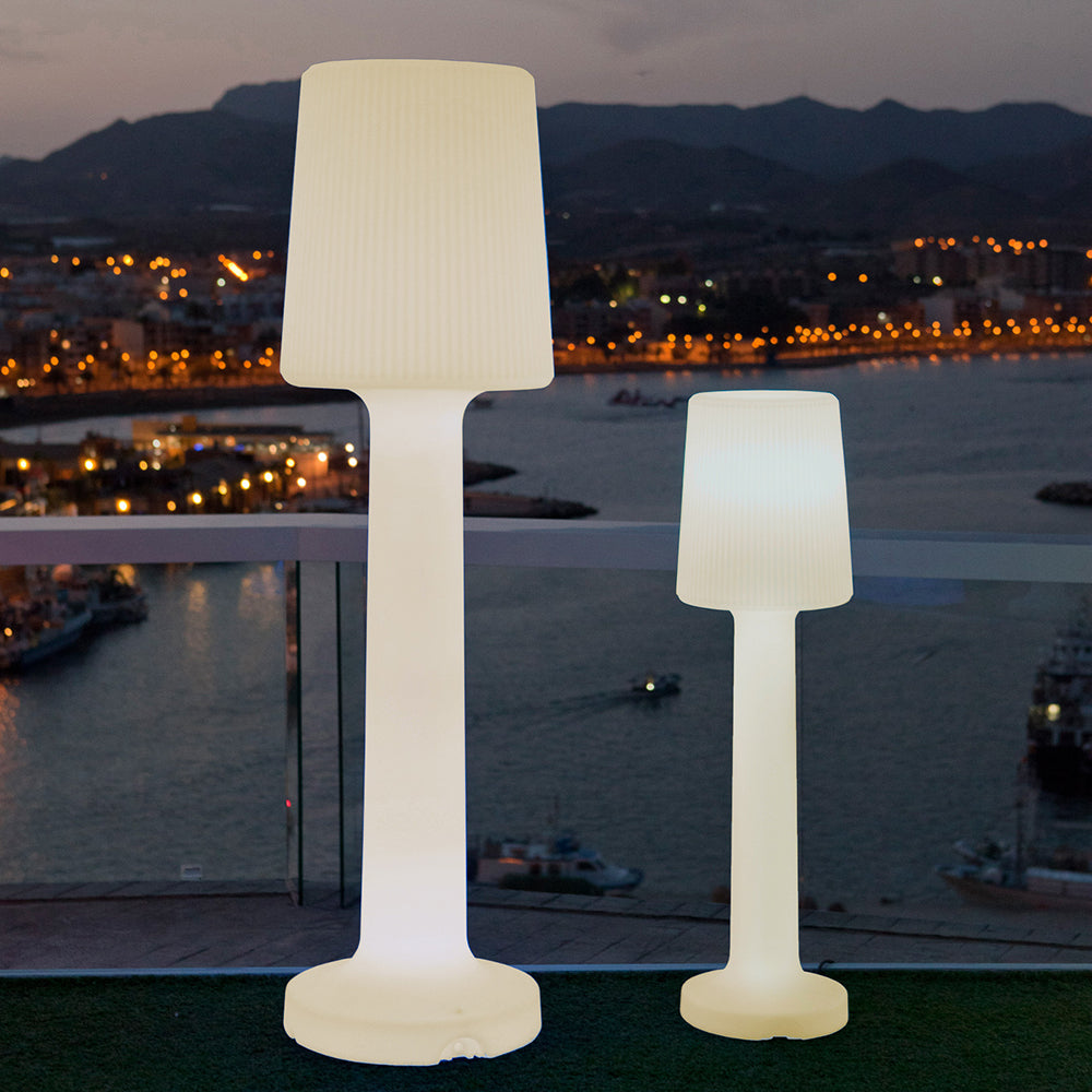 Lampe debout à l'extérieur Carmen