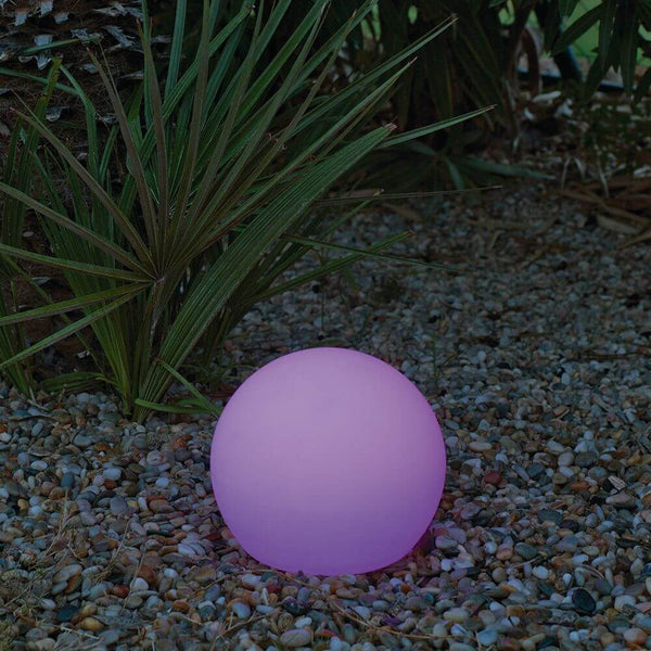 Buly LED Außen-Dekoleuchte Ø 30cm mit Fernbedienung, leuchtende Kugel für den Garten in Violett