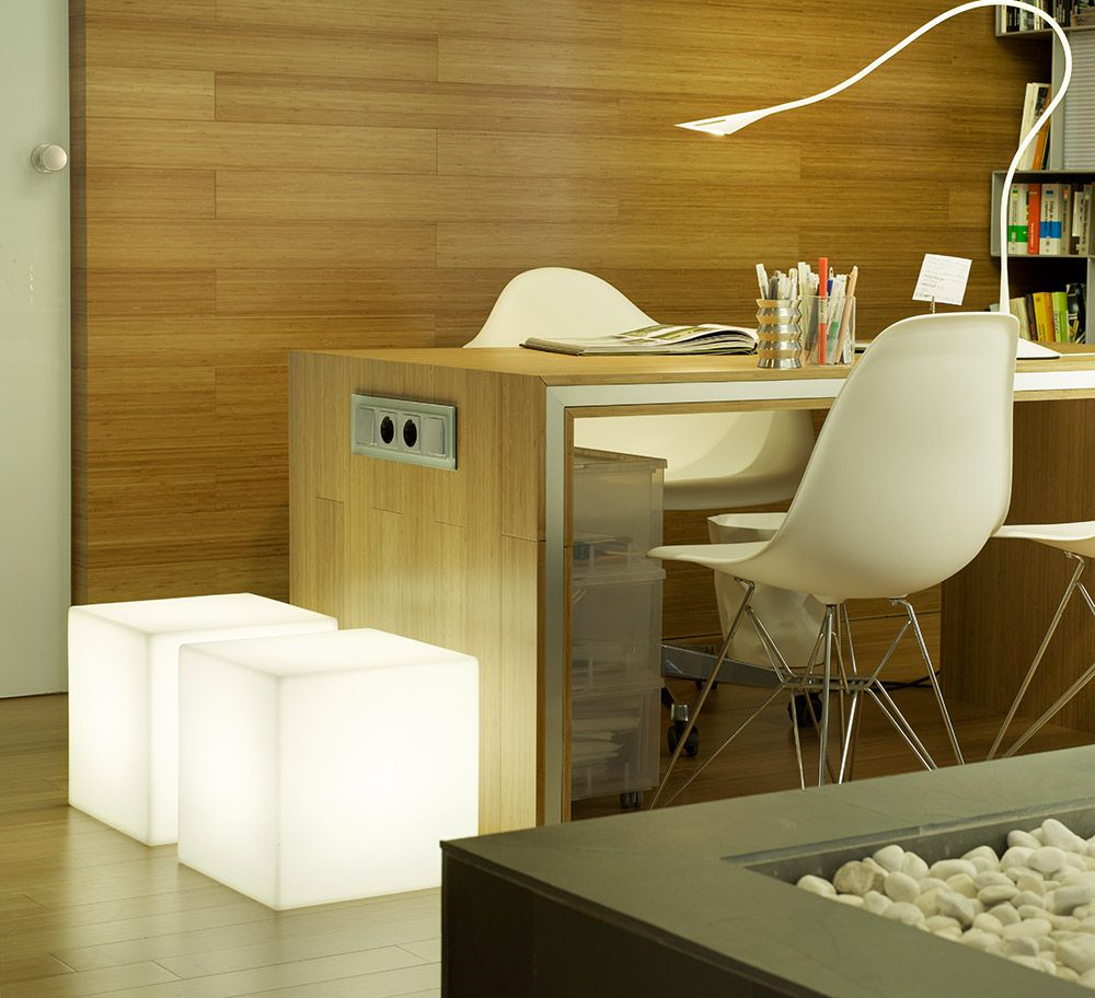 Cuby LED Decolum med batteri og solenergi