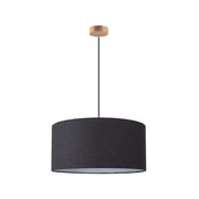 Suspension Asseto chêne huilé, noir avec abat-jour noir et suspension en bois.