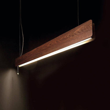 LED pendellampe Oslo 1400-1500lm brun i elegant design med trekksnor og jevn lysfordeling.