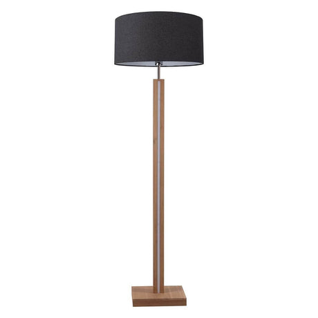 LED Gulvlampe Asseto 3350lm olieret eg, sort på minimalistisk træfod med sort lampeskærm.