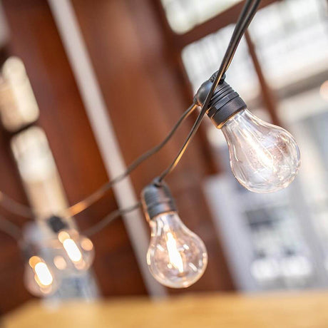 The Allegra garland 10-bulb IP44 with glass lamps for festive decoration and outdoor use.