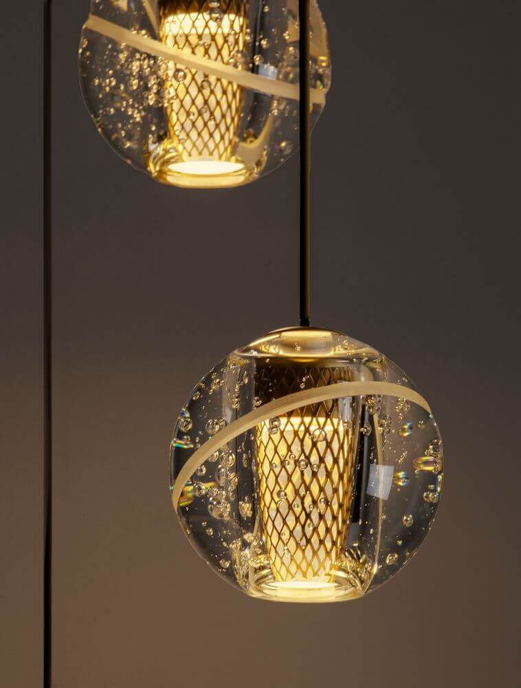Licio LED Pendelleuchte 5-flammig Ø 31cm 3000K Gold – goldene Glas-Kugel mit warmem Licht und feinen Luftbläschen