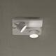 Beebo S LED-Deckenleuchte mit zwei modernen Strahlern in elegantem Design an Decke montiert.