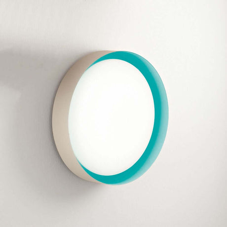 Crew 2 LED-Deckenleuchte Small mit modernem Design in sanften Farben.