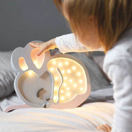 Barne vegg- og bordlampe mus med mykt lys, ideell for belysning av barnerom.