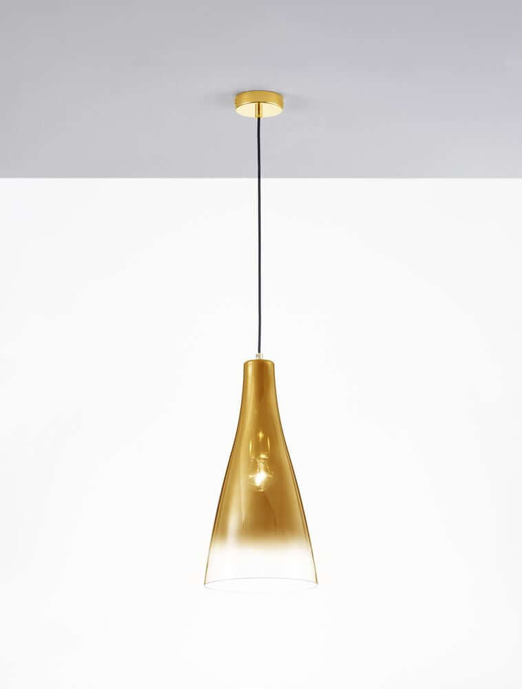 Livtar Pendelleuchte E27 Ø 23cm in goldener Farbe mit elegantem Design, perfekt für stimmungsvolle Beleuchtung.