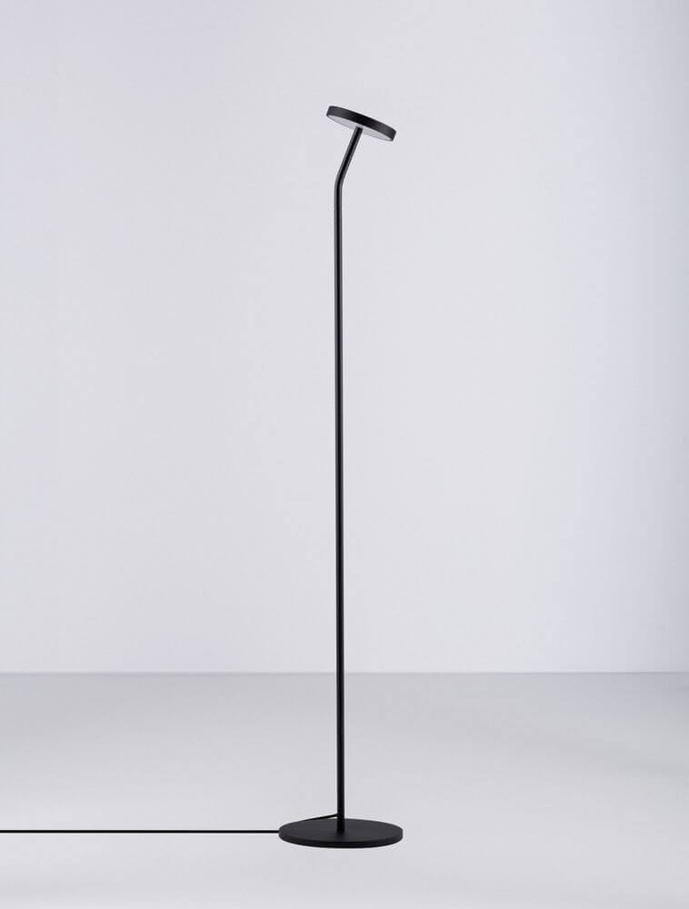 Logos Stehlampe 3000K Schwarz elegante schwarze Stehlampe mit modernem Design.