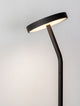 Moderne Logos Stehlampe 3000K Schwarz mit elegantem Design und warmem Licht.